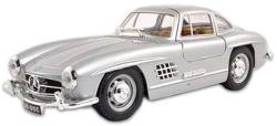 Bburago Mercedes-Benz 300SL (1954) 1:24 - több színben