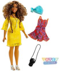Mattel Barbie - Fashionistas - Göndör hajú baba ruhával (FJF70)