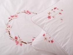 Glitterland Lenjerie de pat dubla brodata, Cherry Blossom, 240x260 cm, 6 piese, Alb (GL-900) - vexio Lenjerie de pat