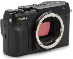 Fujifilm GFX 50R + 32-64mm WR