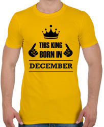 printfashion Ez a király decemberben született - Férfi póló - Sárga (1386765)