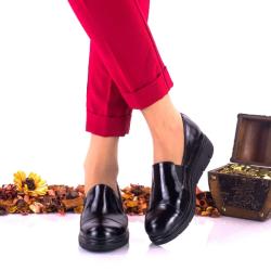 GKR Ciucaleti Pantofi dama negri, casual din piele naturala lacuita NA270B