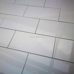 SPANYOL 10x20 CREMA FÉNYES SIMA CSEMPE