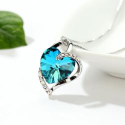 Luna Collection Lantisor si Pandantiv Blue Heart cu Swarovski® Crystals + Cutie Cadou