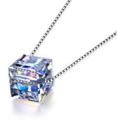 Luna Collection Lantisor si Pandantiv "CUBIX" cu Swarovski® Crystals + Cutie LED