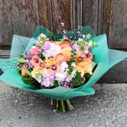 ImodFlowers Buchet cu trandafiri portocalii si ranunculus