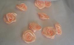  szatén rózsafej 1, 2 cm, barack (100db)