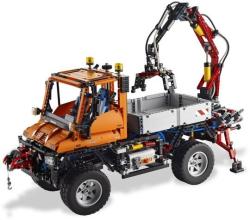 LEGO® Technic - Unimog U400 (8110)
