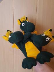 Babás Timi Három fejű sárkány ötujjas báb