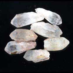 Cristal natural Rar Cuart cu Goethit Brut 27 - 31 x 13 - 15 mm ( S )