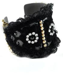 Dannyra Стилна гривна с вълнена дантела и Swarovski кристали Dannyra Jewels