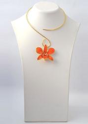 Dannyra Колие с естествена орхидея в оранжев цвят Dannyra Jewels
