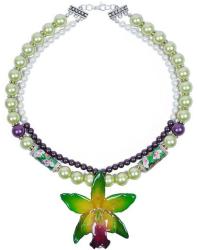 Dannyra Колие с естествена орхидея, перли Майорка, мъниста клоазоне Green Oriental Queen Dannyra Jewels