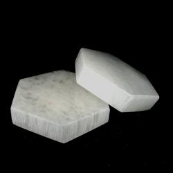  Suport Grid pentru Reincarcare Hexagon din Selenit Alb - 65-67 x 65-67 x 15 mm