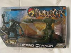 BANDAI Set ThunderCats cu Figurina Lizard Cannon si automobilul sau (TCLC) Figurina