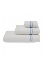 SOFT COTTON CHAINE törölközők és fürdőlepedők ajándékszettje, 3 db Fehér - kék hímzés / Blue embroidery