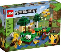 LEGO® Minecraft® - A méhfarm (21165)