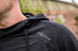 Korda Lightweight Hoodie Black kapucnis felső XL (KCL202)