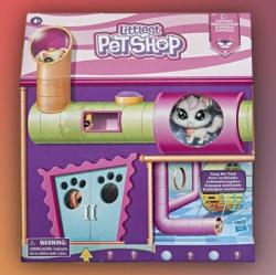 Hasbro Littlest Pet Shop Casuta Animalutelor cu 9 accesorii E7434