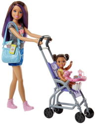 Mattel Barbie - Skipper Babysitters - Baba szürke pólóban babakocsival (FJB00)