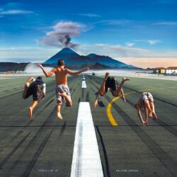 People Like Us Welcome Abroad - facethemusic - 10 290 Ft