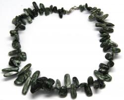  Colier din Serafinit Natural Neregulat - 2-9 x 13-20 mm - Rotund Fatetat 6x6 mm - Accesorii Argint - 1 Buc