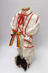 Ie Traditionala Costum National Victoras 5