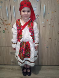 Ie Traditionala Costum popular fetite Maria format din 5 piese ( 8 ani si 12 ani ) - ietraditionala - 239,00 RON