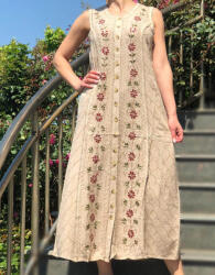 Ie traditionala Rochie brodata Emilia 11