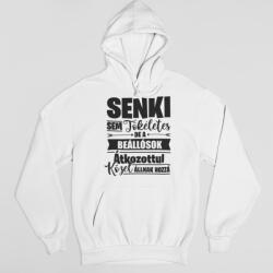  SENKI SEM TÖKÉLETES, DE A BEÁLLÓSOK ÁTKOZOTTUL KÖZEL ÁLLNAK HOZZÁ pulóver