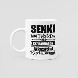  SENKI SEM TÖKÉLETES, DE A kézilabdázók ÁTKOZOTTUL KÖZEL ÁLLNAK HOZZÁ BÖGRE