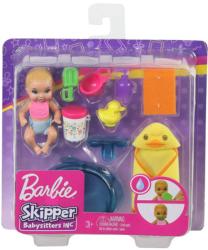 Mattel Barbie - Skipper Babysitters - Bébiszitter Szett - Etetés és Fürdés Játékszett (GHV84)