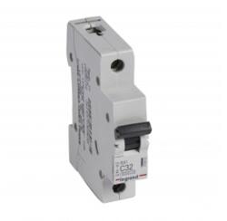 Legrand Siguranta automata MCB RX³ 6000 - 1P - 230/400 V~ - 32 A - C curba - prong-type supply busbars (419843)