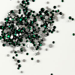 BRILLBIRD Műköröm Strasszkő emerald green (100 db-os) SS5