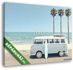  Vászonkép: Premium Kollekció: Tengerparton retro autó(130x100 cm)