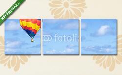 Többrészes Vászonkép, Premium Kollekció: Színes hőlégballon a tenger felett(125x40 cm, B01)