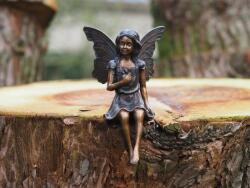 Thermobrass Statuie de bronz clasica Sitting fairy with flower 20x11x13 cm