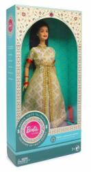 Mattel Barbie Colors of India Visits Taj Mahal GPR24-2