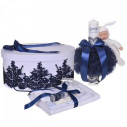 Produs vandut si livrat de S. C. Denikos Creativ S Set elegant trusou botez, cutie trusou si lumanare personalizata cu nume, decor dantela Bleumarin cu iepuras, Denikos® 945