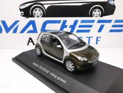 SCHUCO Smart Forfour deep green1/43 (13447)