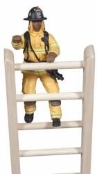 Papo Pompier galben pe scara - Figurina Papo (P70007)