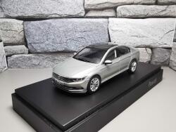 HERPA VW Passat B8 sedan 2015 silver1/43 (13791)