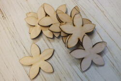  Natúr fa - Százszorszép 5cm 10db/csomag