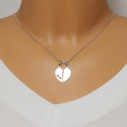 Ekszer Eshop 925 Ezüst kettős medál - hasított szív, két kicsi szív alakú kivágásával