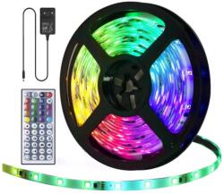 Aigostar Bandă LED RGB dimabilă de exterior Aigostar 5m LED/24W/12/230V IP65 + telecomandă (AI0217)