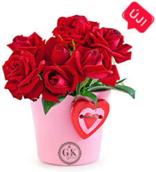 Gyertyakovács Vörös rózsacsokor vázában tortaostya
