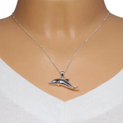 Ekszer Eshop 925 ezüst nyaklánc - úszó delfin alakú, tükör simára csiszolt felületű medál