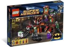 LEGO® DC Universe Super Heroes - The Dynamic Duo Funhouse Escape (6857)
