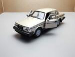 Welly Volvo 240 GL 1986 Gold1/43 (17241)