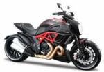Maisto Machetă moto Maisto [1: 12] - Ducati 2011 Diavel Carbon - Red With Carbon Look (DCC-MAI11023DUC)
